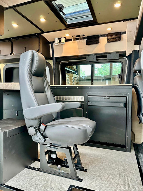 Outbound VAN Series. Lightweight roof hatches for vans, campers & caravans