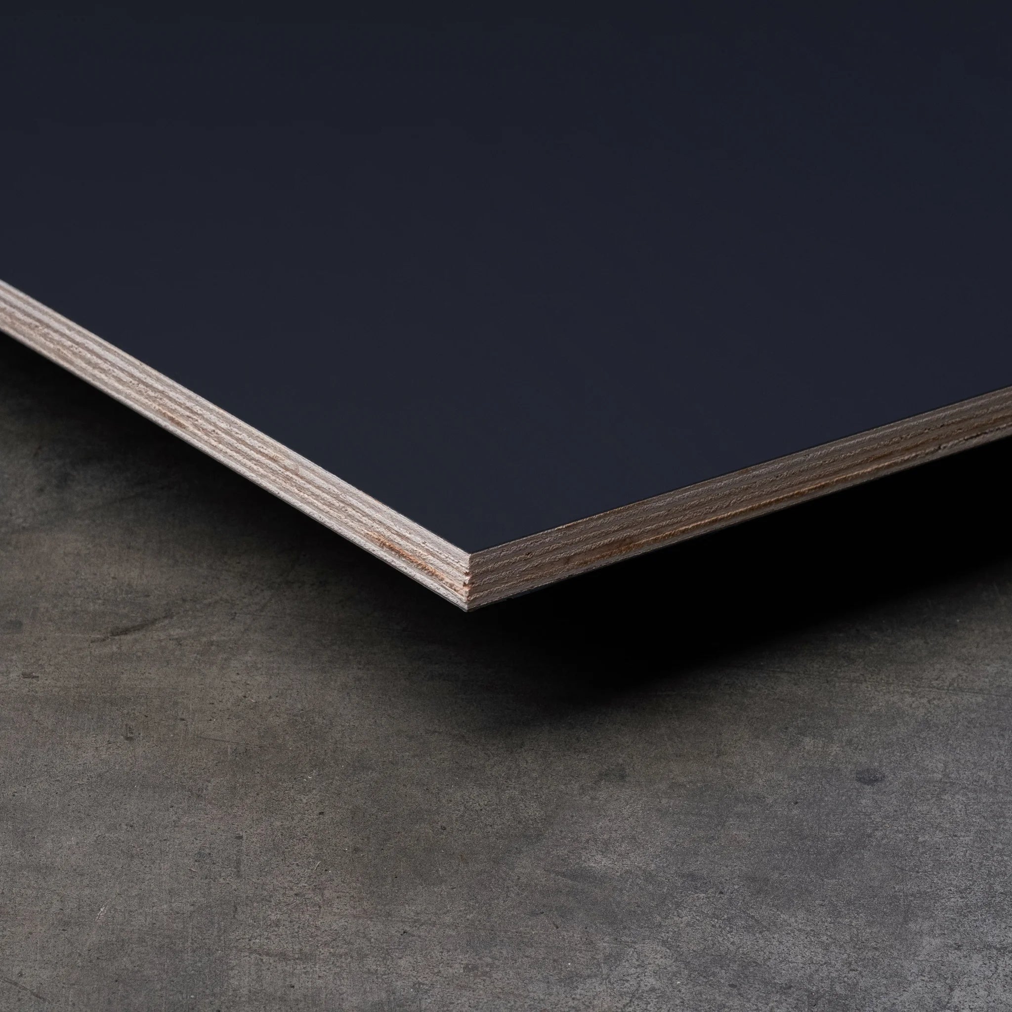 Lightweight Multiplex Sheet – Anthracite Pear Matte HPL – Queenply