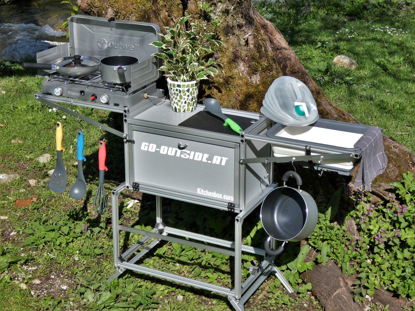 Kitchen Box Euro – GO OUTSIDE